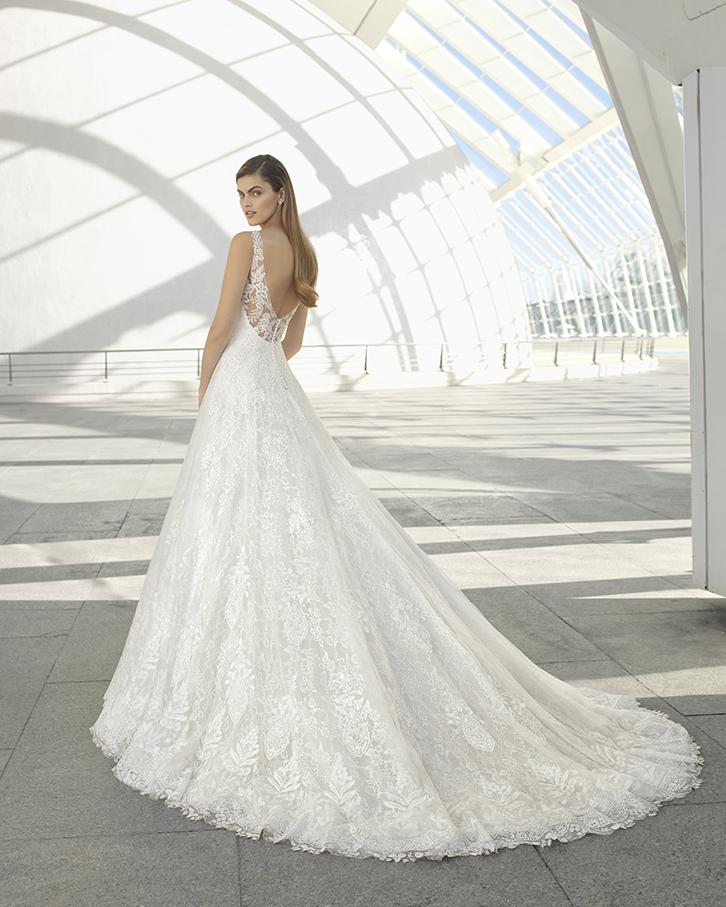 How much is a outlet rosa clara wedding dress