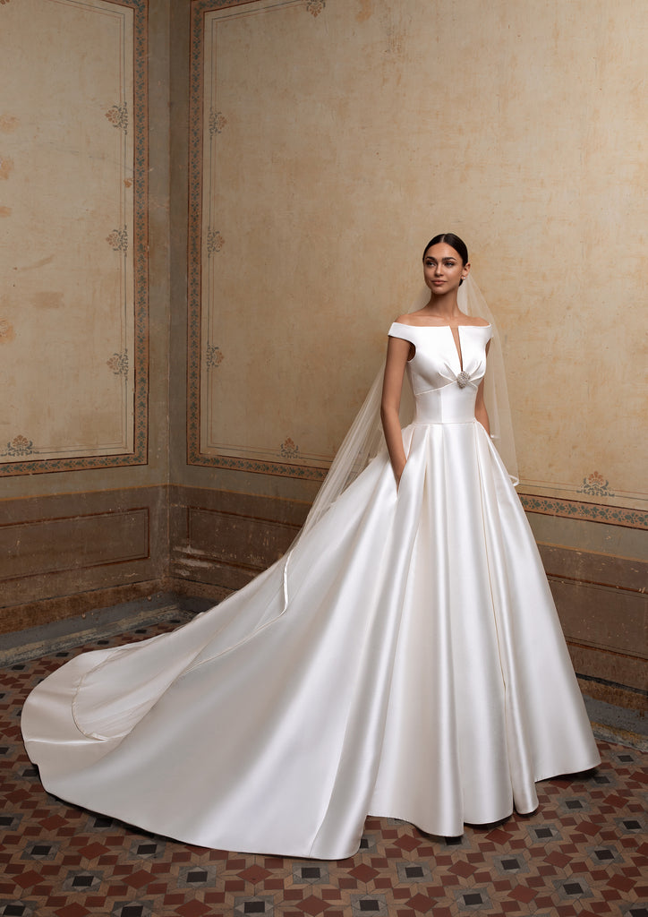 CASSIOPEIA by Pronovias 2020 Collection