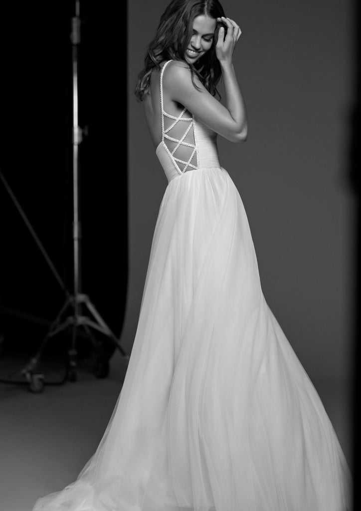 VOLANS by PRONOVIAS 2020 CRUISE COLLECTION